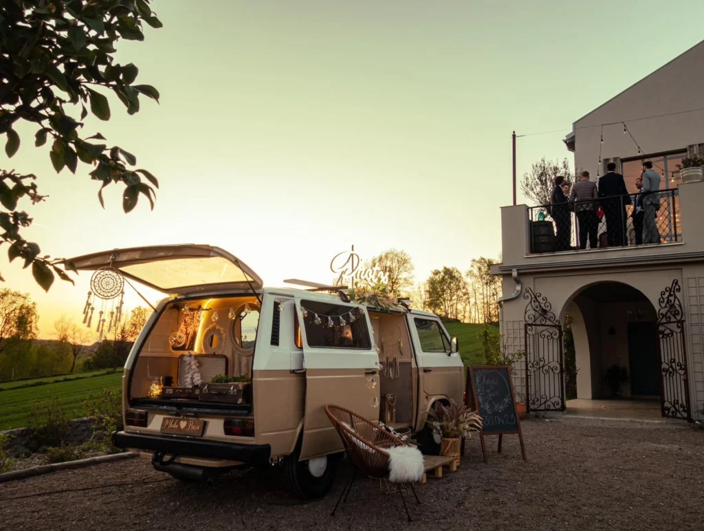 Rustic Fotobus jako rustykalny fotobus na wesele