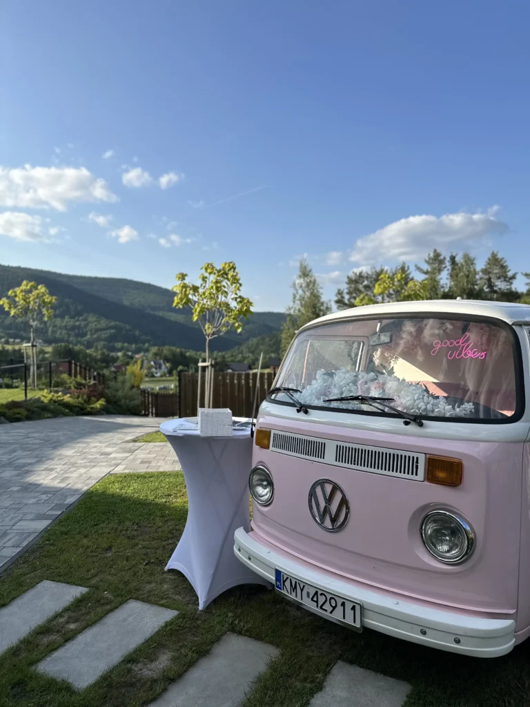 Detal dekoracji Rose Fotobus